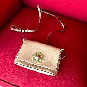 Kate Spade like new bag. New Year’s Eve sale !!!
